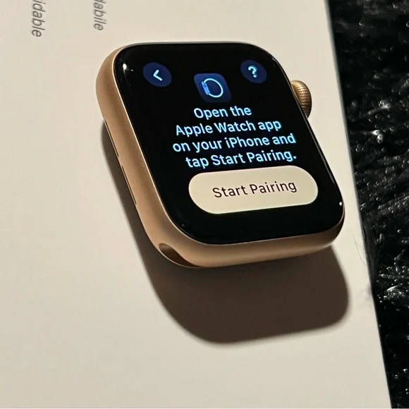 Apple Smart Watch Series 6 GOLD 40MM GPS ALUMINUM BOX BAND BUMPERS IMPECCABLE - Picture 11 of 16